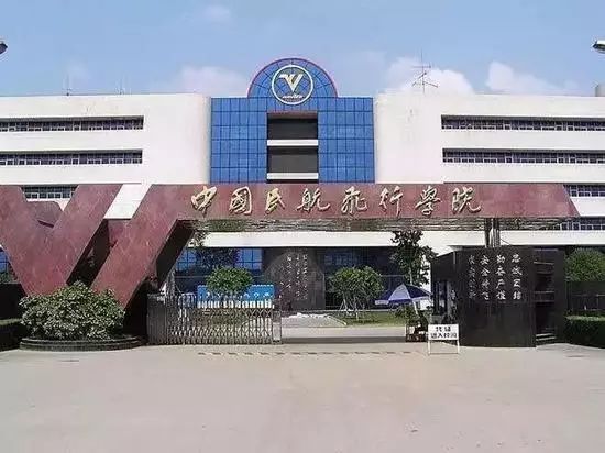 大聯(lián)大商貿(mào)的檔次定位及其市場影響力，大聯(lián)大商貿(mào)的檔次定位與市場影響力解析