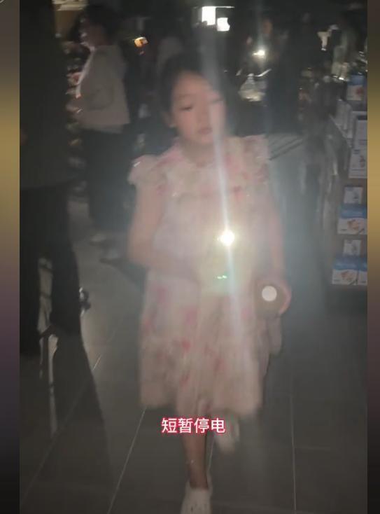 胖東來(lái)超市，倡導(dǎo)理性購(gòu)物，引領(lǐng)消費(fèi)新風(fēng)尚，胖東來(lái)超市，倡導(dǎo)理性購(gòu)物，引領(lǐng)消費(fèi)新風(fēng)潮