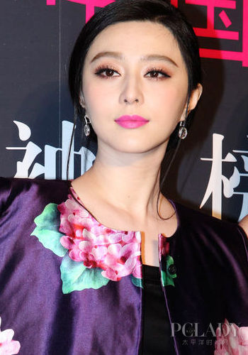 娛樂圈頭條女王，璀璨星途與無盡魅力，娛樂圈頭條女王，璀璨星途下的無盡魅力